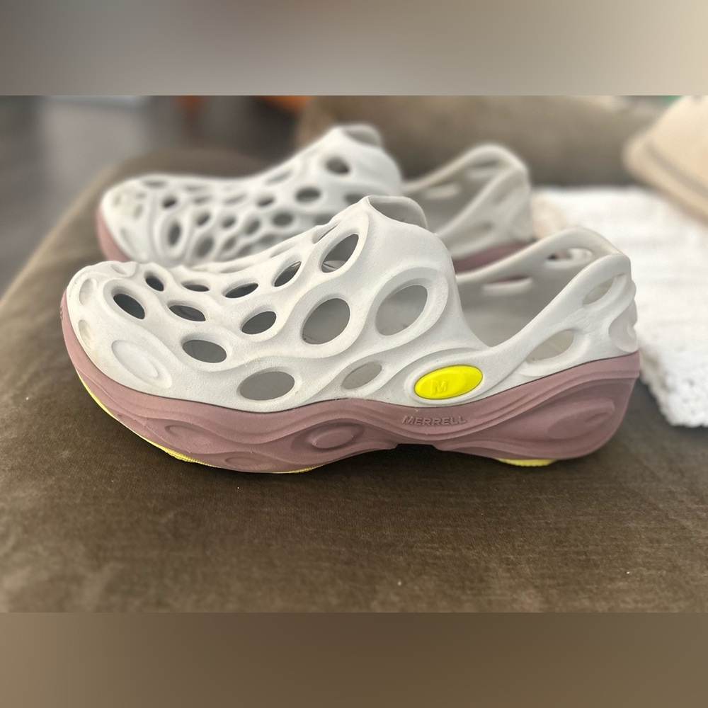 Merrell Hydro Next Gen Moccasins in Silver/Antler.